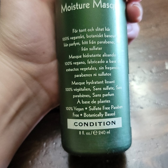 Nwt zerran masque 5/$25 - Picture 2 of 3